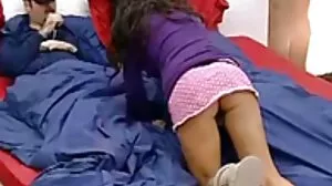 장난 꾸러기 미국에서 장관 수녀 포르노 Casca Akashova와 Doggystyle 섹스