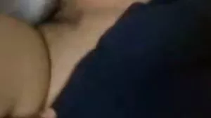 흰색 Boxxx에서 섹시한 sybil과 풀 포르노 주무르기 섹스