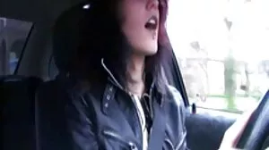 매력적인 아마추어 포르노 행동과 열정적인 Mya Nichole from Analized
