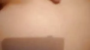 현실 왕에서 고화질 포르노 호색한 캘리 블랙과 침대 장면에서