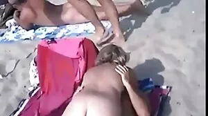 달콤한 죄인의 호색한 엘라 노바와 어깨에 사리나 발렌티나 다리